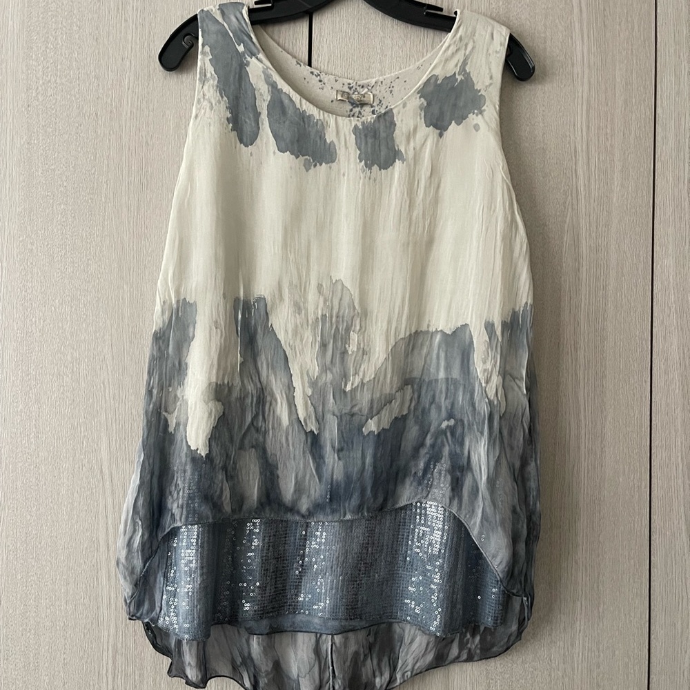 Elegant Gray and White Ombre Tank Top